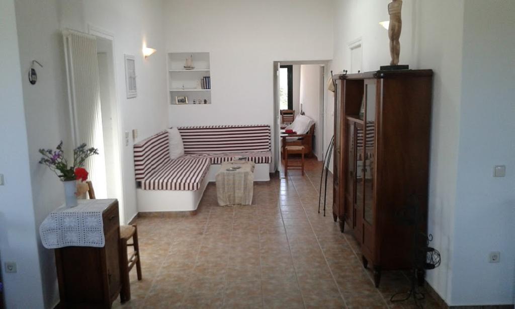 Avgoustis' Stone House Villa Otzias ภายนอก รูปภาพ