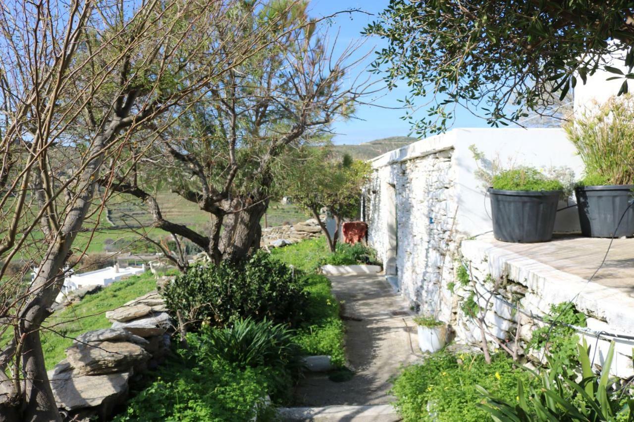 Avgoustis' Stone House Villa Otzias ภายนอก รูปภาพ
