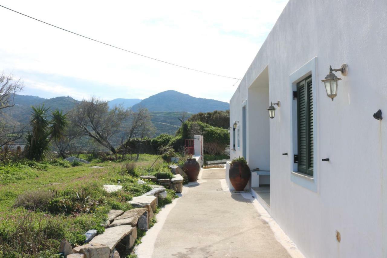 Avgoustis' Stone House Villa Otzias ภายนอก รูปภาพ