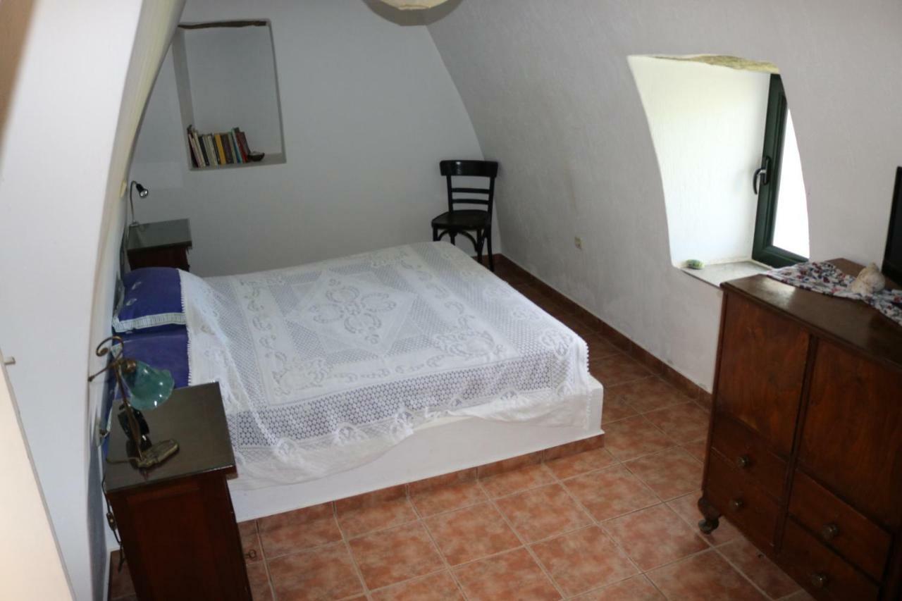 Avgoustis' Stone House Villa Otzias ภายนอก รูปภาพ